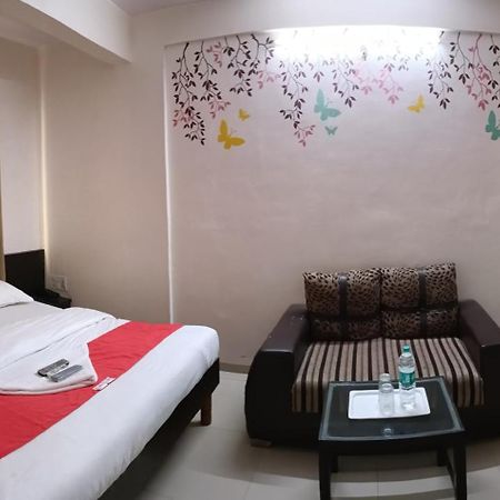 Hotel Royal Regency 아우랑가바드 외부 사진